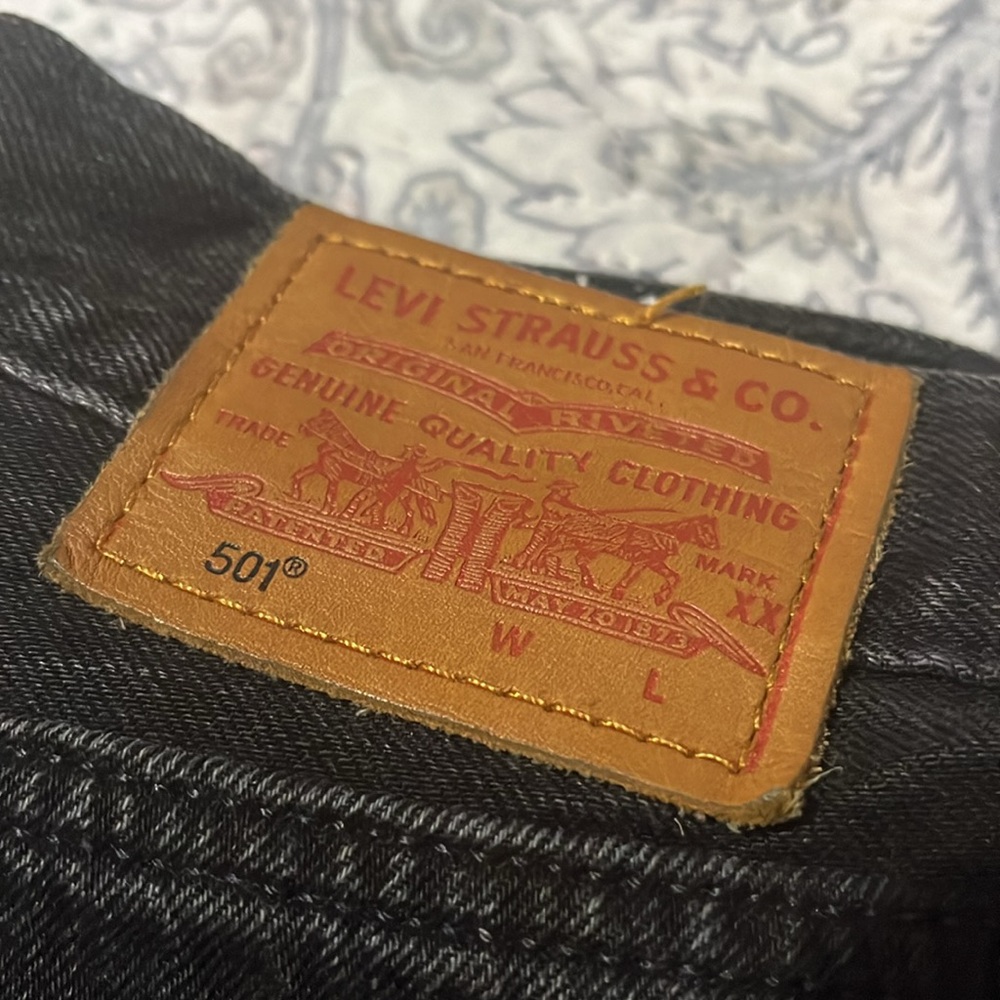 Levi’s Studded Jeans - Picture 4 of 14